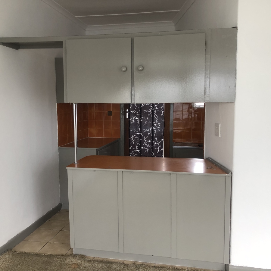 1 Bedroom Property for Sale in Lochnerhof Western Cape